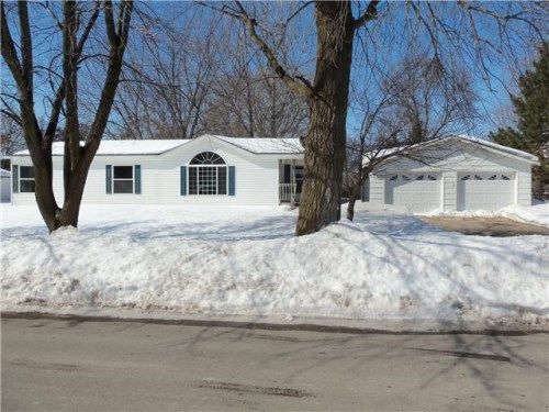 266 Pine St, Dexter, MN 55926