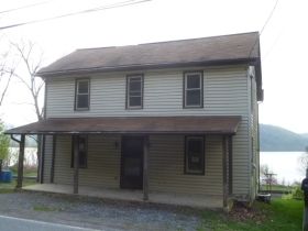 668 Bridge Valley Rd, Pequea, PA 17565