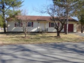 2140 Walnut Street, Bowling Green, KY 42101