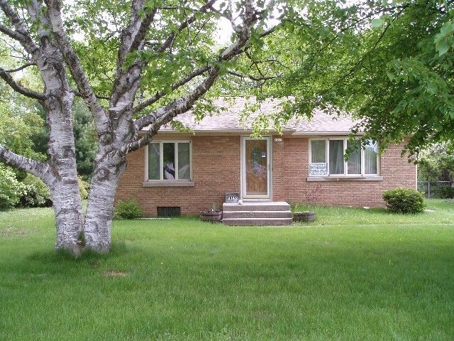 4327 S 12th St, Sheboygan, WI 53081