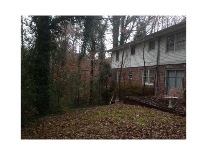 5220 Green Oak Court, Atlanta, GA 30327