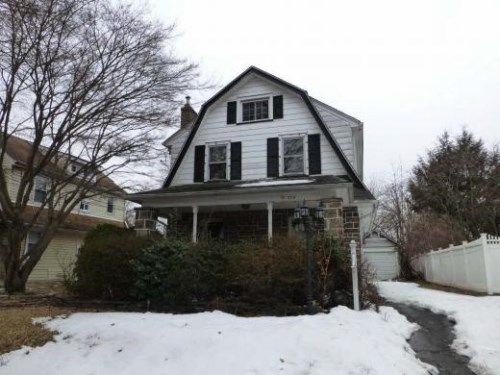 904 Mason Ave, Drexel Hill, PA 19026