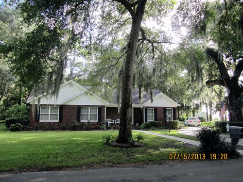 61 River Bend Dr, Saint Marys, GA 31558