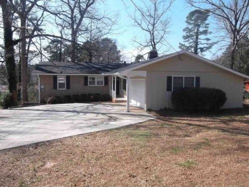 2049 Chestnut Hill Circle, Decatur, GA 30032