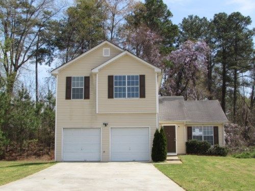 1460 Pebble Ridge Ln, Hampton, GA 30228