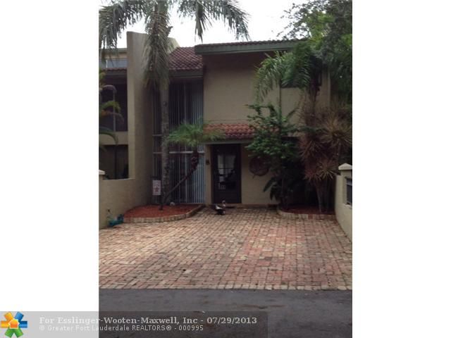 700 COCO PLUM CIR # 8, Fort Lauderdale, FL 33324