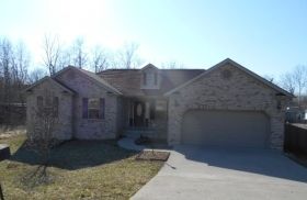 111 Hollow Creek Dr, Frankfort, KY 40601