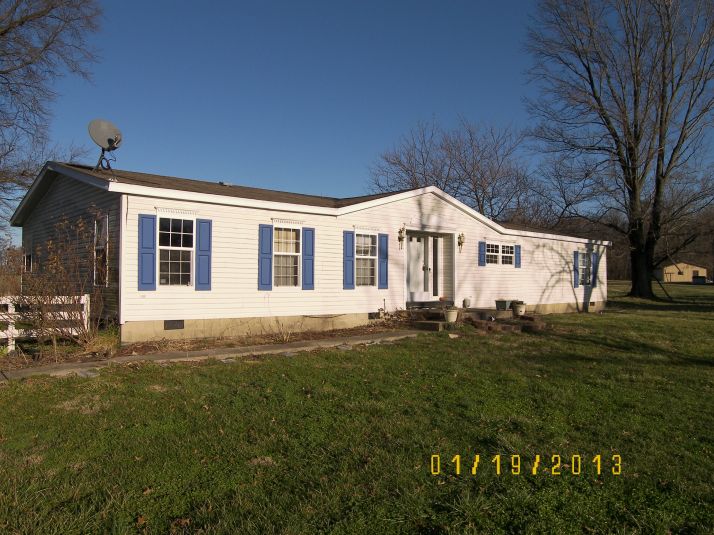 6636 E Shanks Rd, Orleans, IN 47452