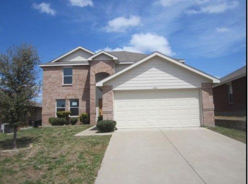 4948 Creek Ridge Tr, Fort Worth, TX 76179