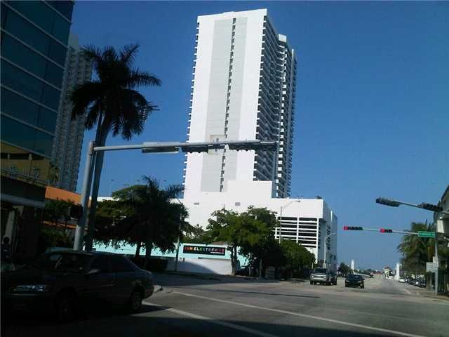 555 NE 15 # 16 E, Miami, FL 33132