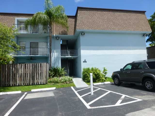 9631 SW 77 AV # 102C, Miami, FL 33156