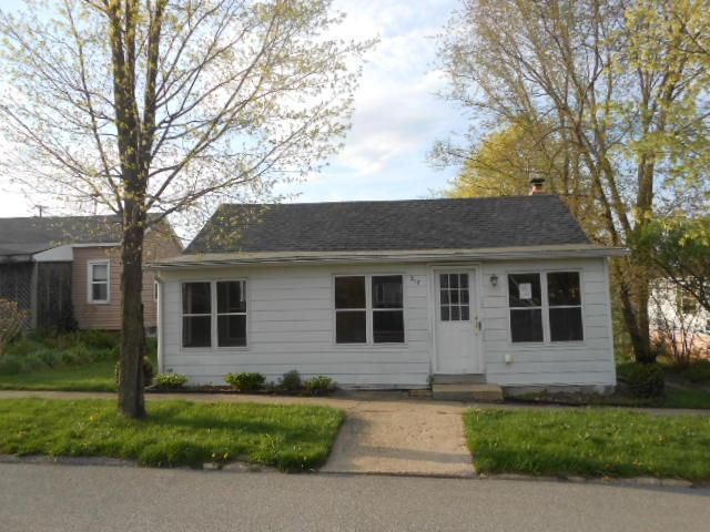 217 Chestnut, New Carlisle, IN 46552