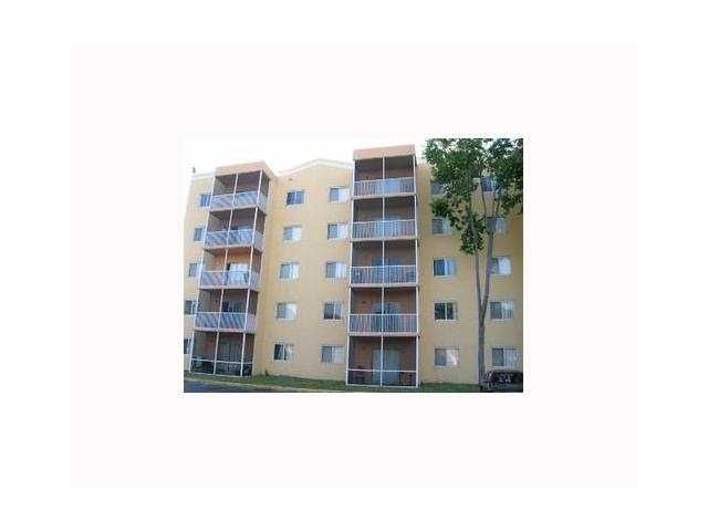 2241 S SHERMAN CR # 203, Hollywood, FL 33025