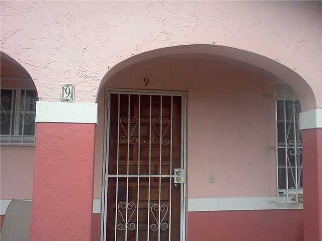 7101 W 24 AV # 9, Hialeah, FL 33016