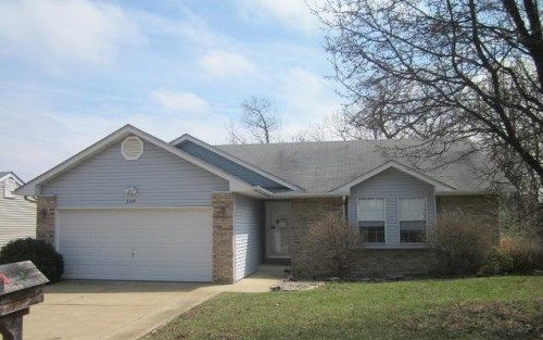 5124 Autumn Ridge Dr, Imperial, MO 63052