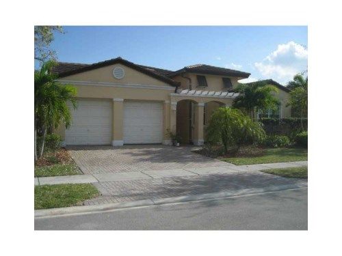 11042 NW 81 MNR, Pompano Beach, FL 33076