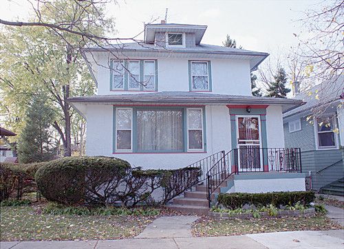 725 N Humphrey, Oak Park, IL 60302