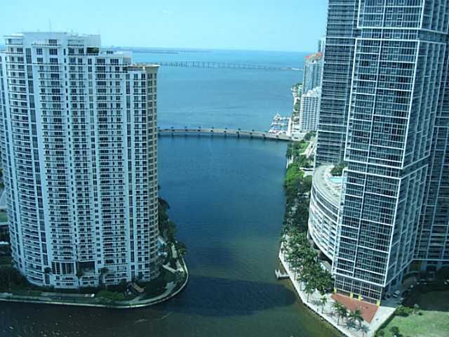 300 S BISCAYNE BLVD # T-3704, Miami, FL 33131