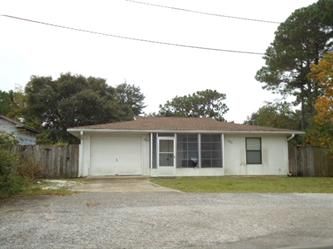 1476  Fairfield Dr S, Pensacola, FL 32507