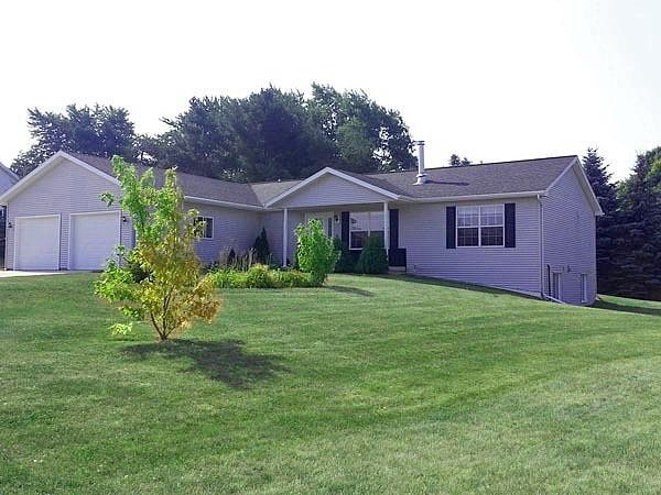 Meadowbrook, Cleveland, WI 53015