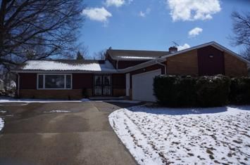 15858 Forest Hill Blv, Cleveland, OH 44112