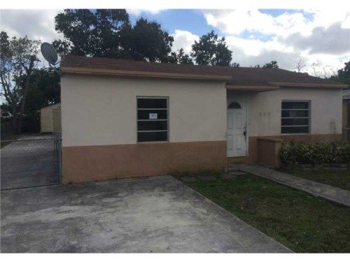 900 NW 124 ST, Miami, FL 33168