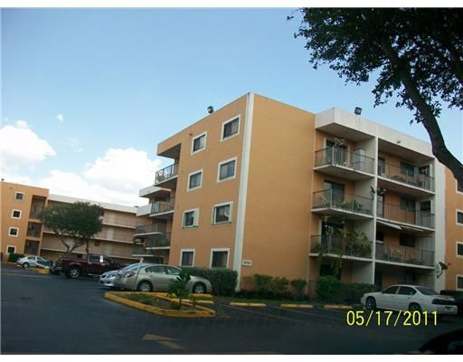 5701 W 25 CT # 411, Hialeah, FL 33016