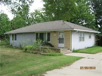 10 S East St, Emporia, KS 66801