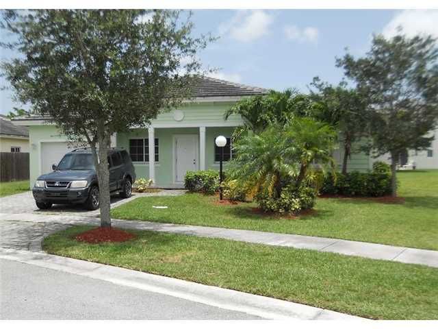 345 NE 29 TE, Homestead, FL 33033