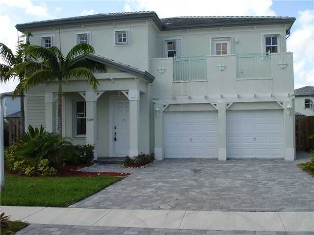 204 NE 32 TER, Homestead, FL 33033