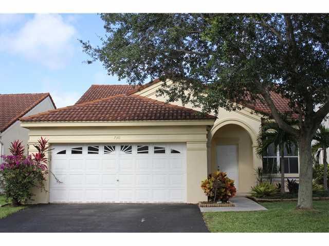 730 FALLING WATER RD, Fort Lauderdale, FL 33326