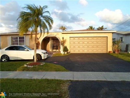 2410 NW 87 LN, Fort Lauderdale, FL 33322