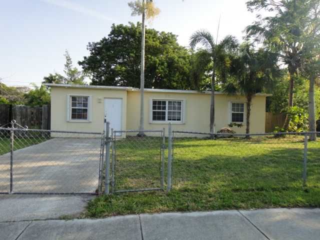 15431 HARDING LN, Homestead, FL 33033