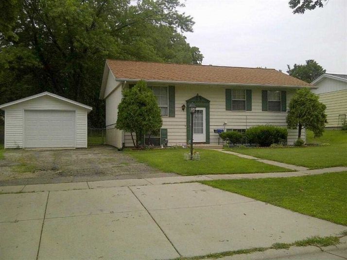 Burton Ave, Beloit, WI 53511