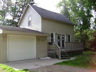 512 Austin Ave N, Litchfield, MN 55355