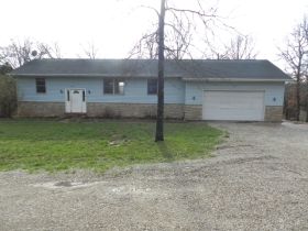 11207 Hillsboro Victoria Rd, De Soto, MO 63020