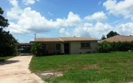 866 Lake Betty Dr, Lake Placid, FL 33852