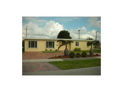 5225 SW 115 AV, Miami, FL 33165