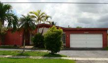 2420 Nw 87th Ln Fort Lauderdale, FL 33322