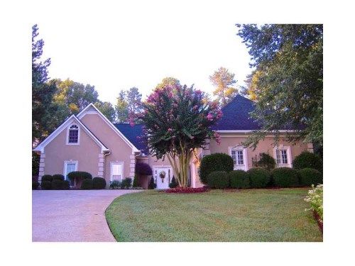 610 Wexford Close, Roswell, GA 30075