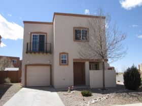 66 Carson Valley Way, Santa Fe, NM 87508