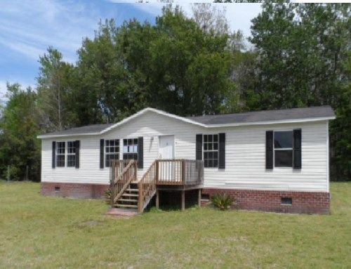 34 Forest Ln NE, Ludowici, GA 31316