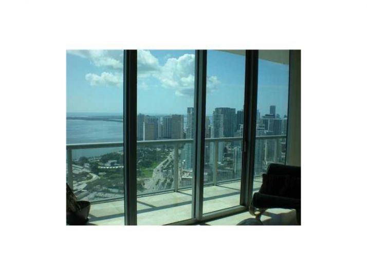 888 BISCAYNE BLVD # 5207, Miami, FL 33132