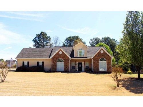 5180 Victoria Park Drive, Loganville, GA 30052