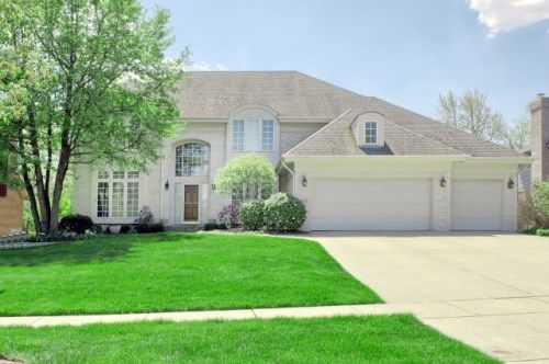 1401 Darien Club Drive, Darien, IL 60561