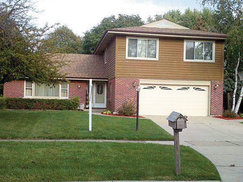 7121 Gold Grove Place, Darien, IL 60561