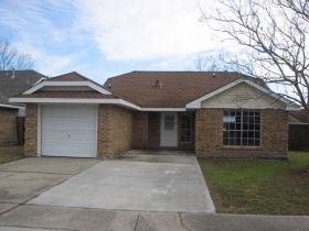 4233 Lemans Dr, Marrero, LA 70072