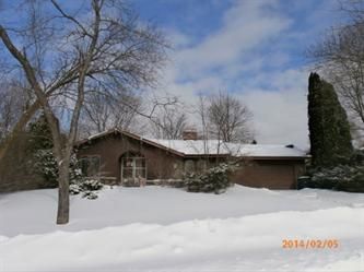 -9316 Sherwood Dr, Franklin, WI 53132