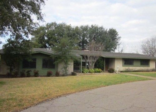 206 Creek Cliff Dr, Gatesville, TX 76528