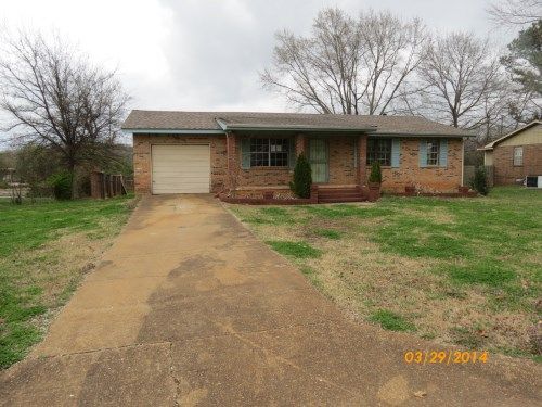 2208 Flicker Rd SW, Decatur, AL 35601